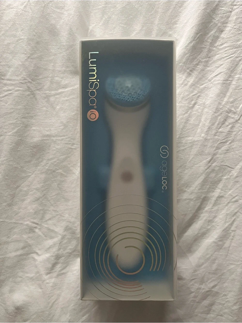 NUSKIN LUMI -Electric Facial Cleansing Brush - White & Light Blue